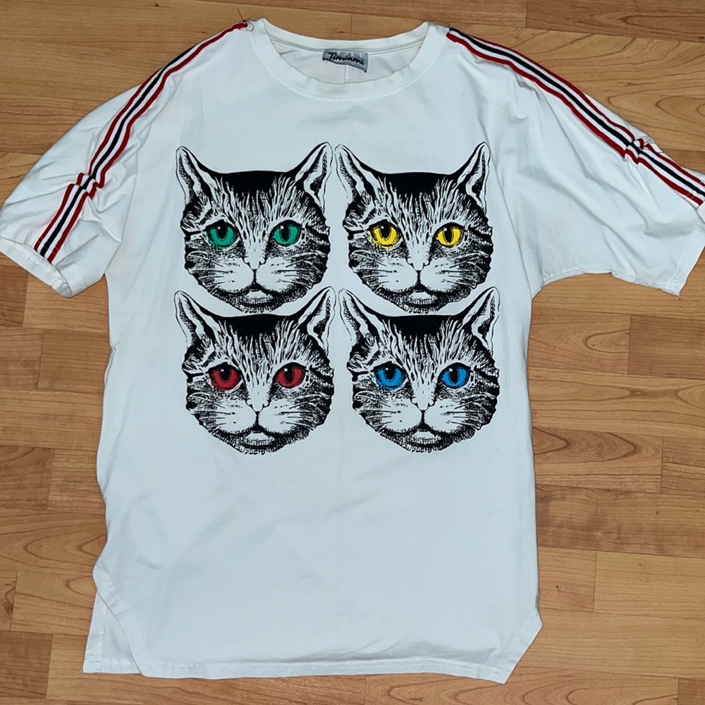 Timiami cat short sleeve tee, size XL, bought in italy